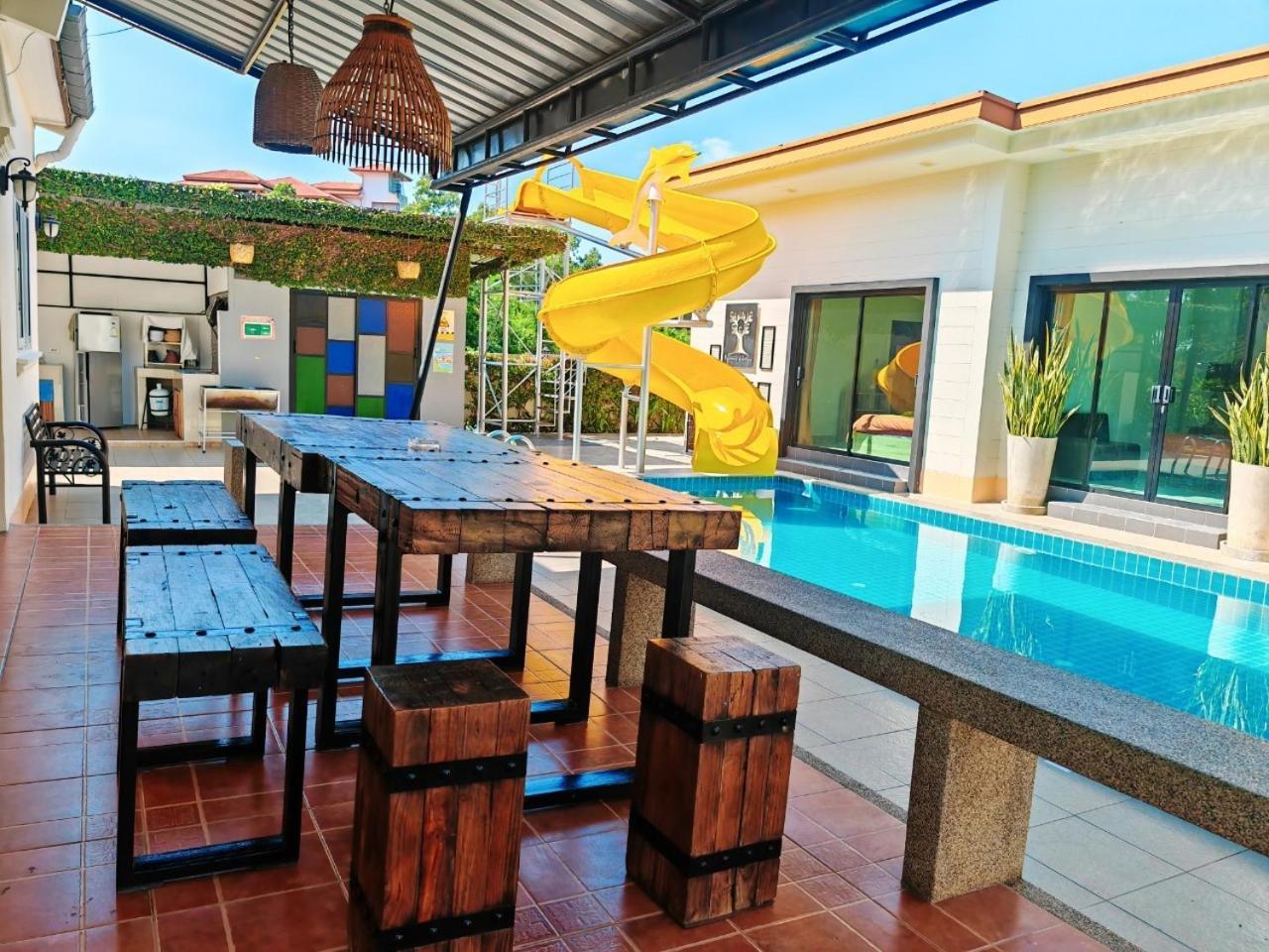 Baan Big Family Pool Hébergement de vacances HHQ